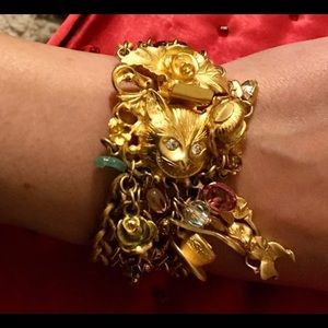 Beautiful Kirks Folly Cheshire Cat Alice Bracelet